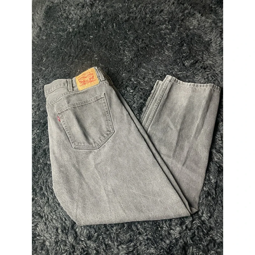 Vintage Levi's Men's 505 Jeans Size 40 x 30 Regular Fit Straight Leg Black